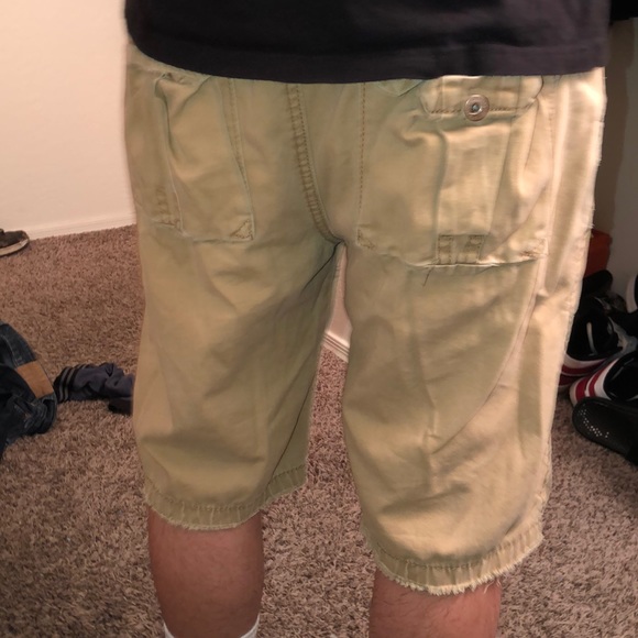 Shorts - Picture 3 of 4